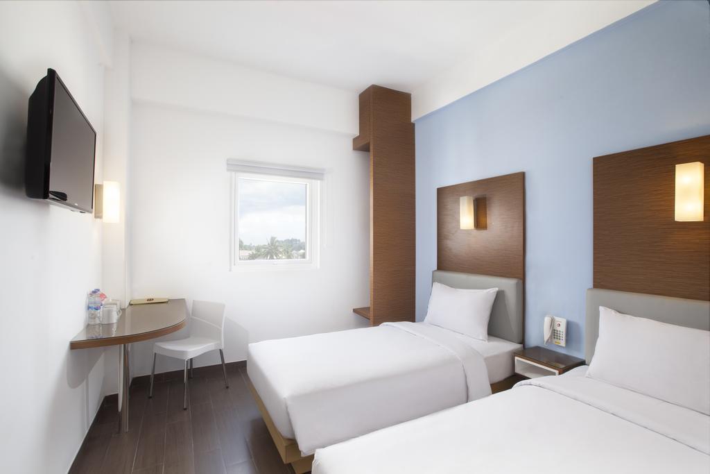 Amaris Hotel Samarinda Zewnętrze zdjęcie
