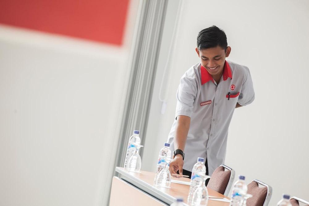 Amaris Hotel Samarinda Zewnętrze zdjęcie