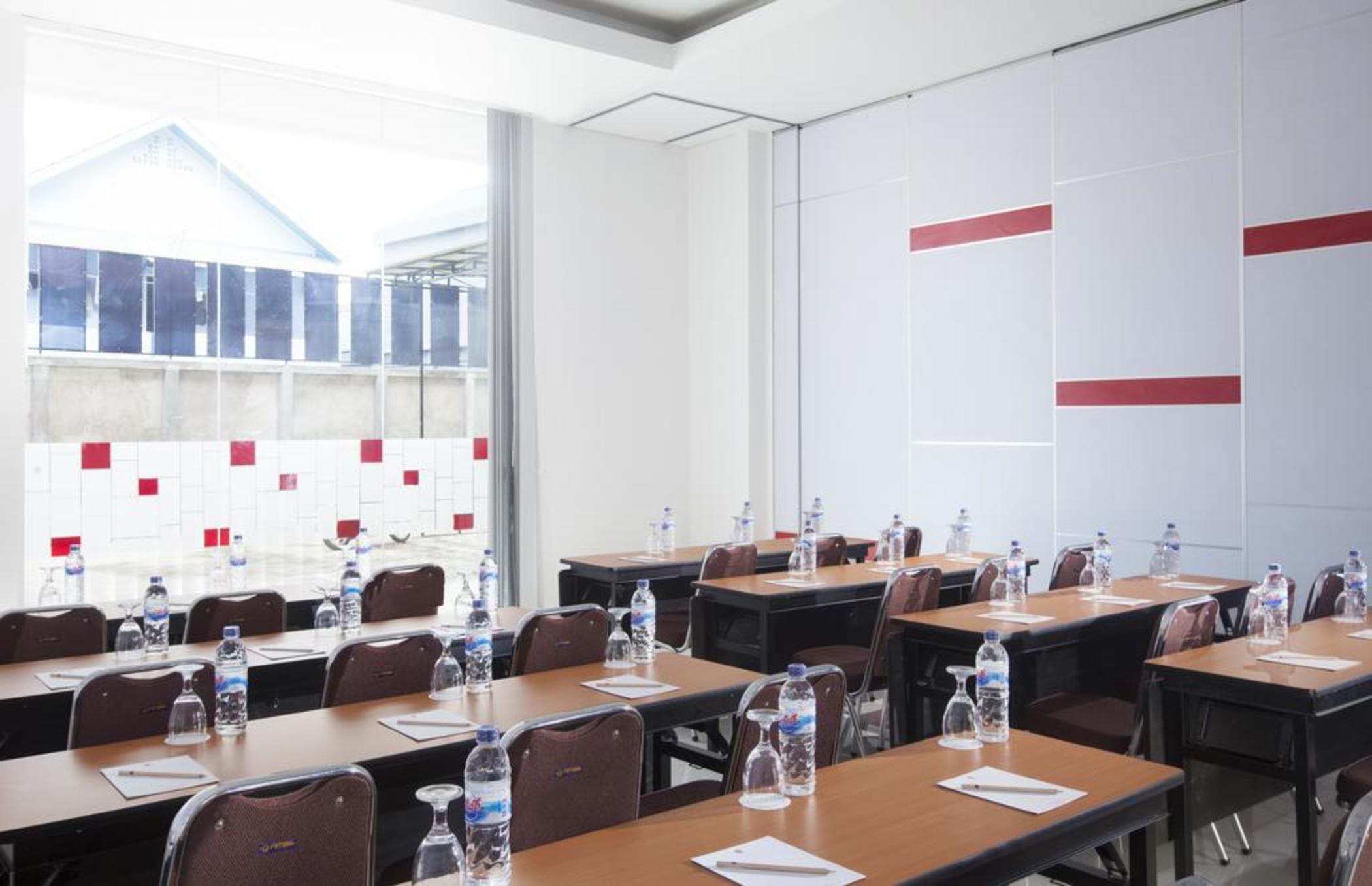 Amaris Hotel Samarinda Zewnętrze zdjęcie