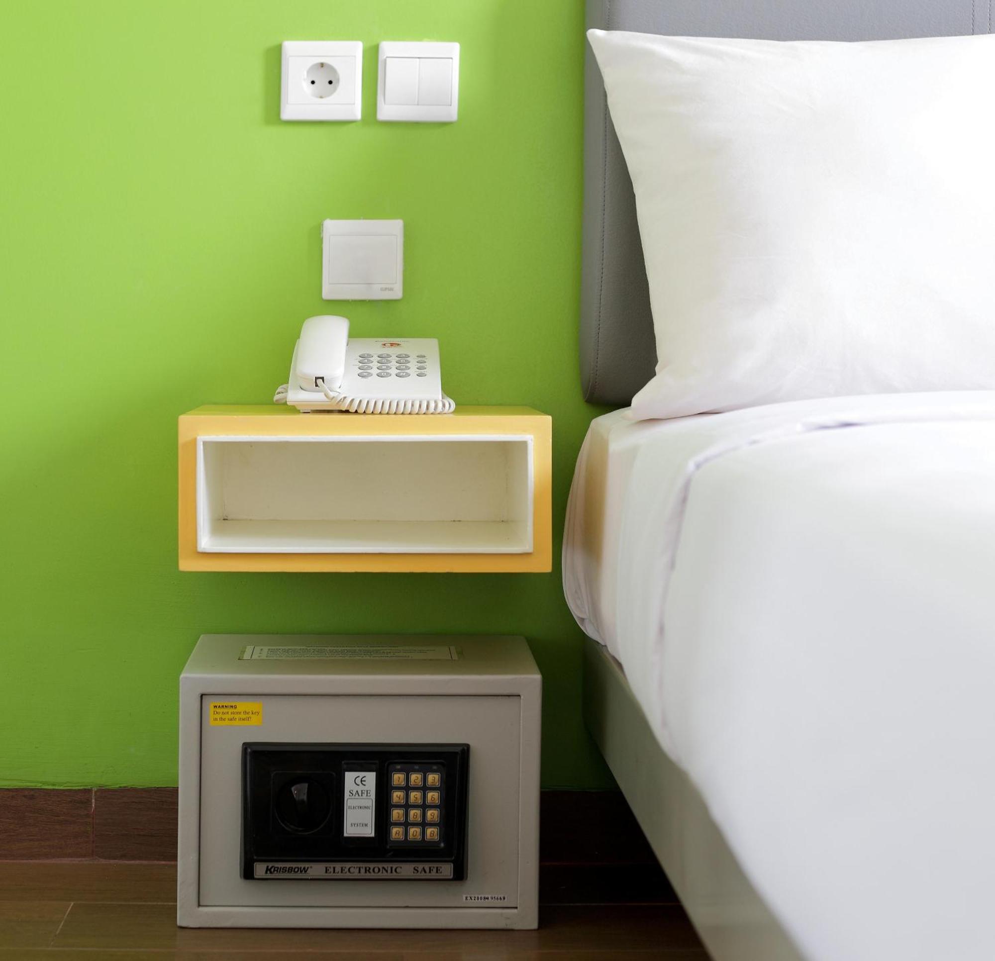 Amaris Hotel Samarinda Zewnętrze zdjęcie